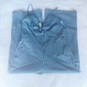 Main Strip blue and white striped cropped jumpsuit size Large